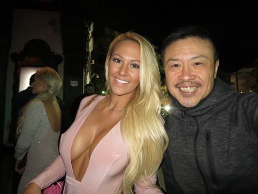 Kindly Myers autograph