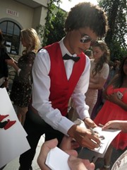 signing photo