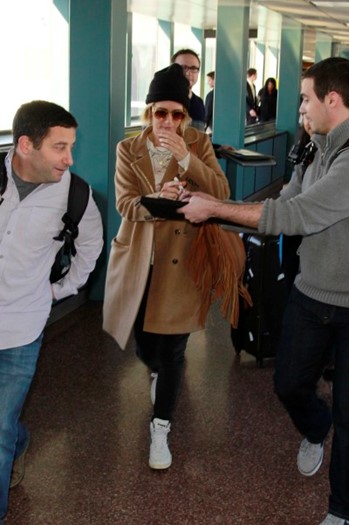 Kristen Wiig autograph