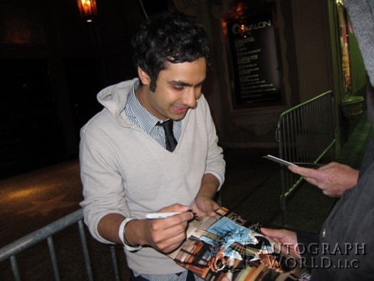 Kunal Nayyar autograph