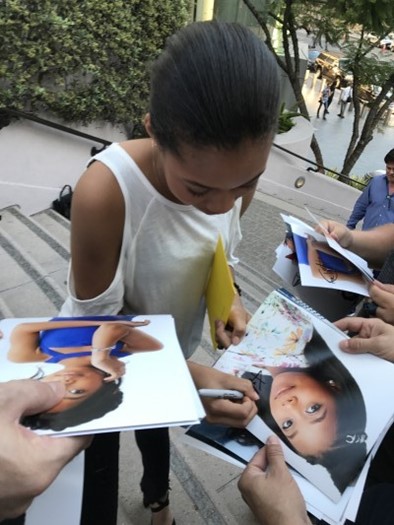 Kyla-Drew autograph