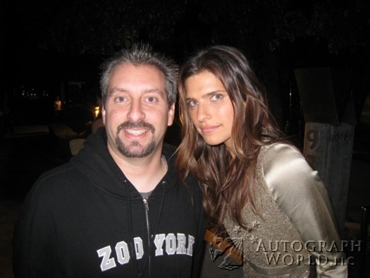 Lake Bell autograph