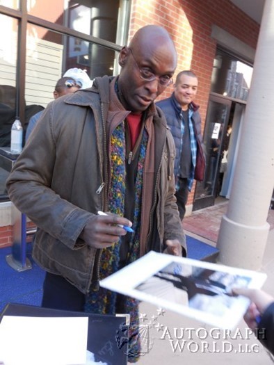 Lance Reddick autograph