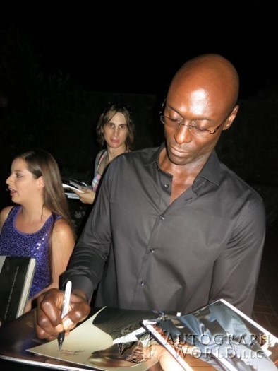 Lance Reddick autograph