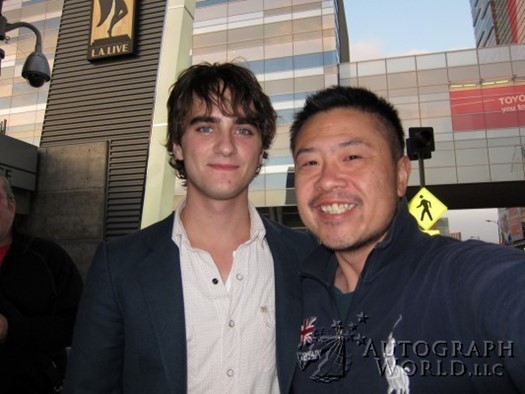 Landon Liboiron autograph