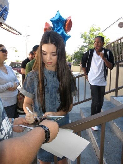 Landry Bender autograph