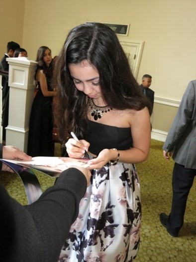 Laura Krystine autograph