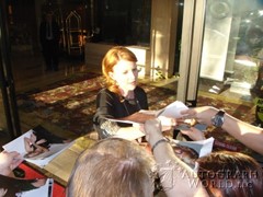 signing photo