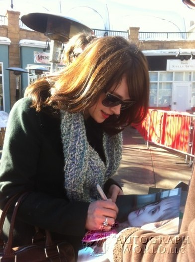 Lauren Ashley Carter autograph