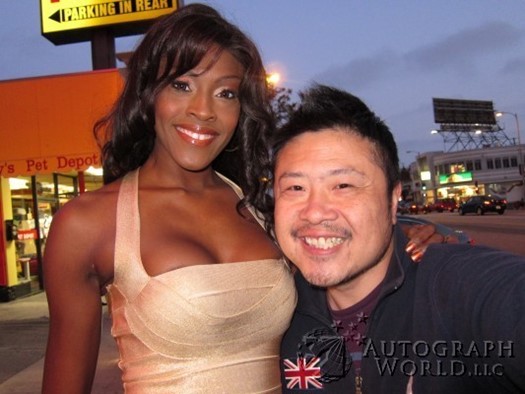 Laury Prudent autograph