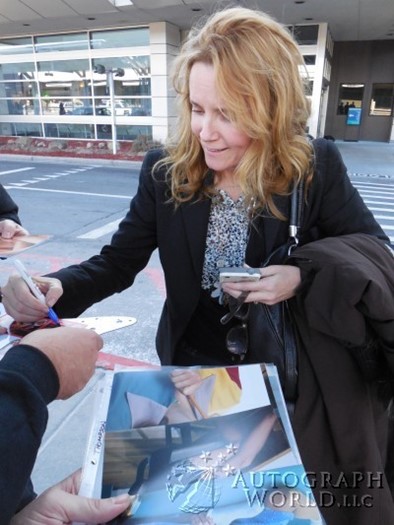 Lea Thompson autograph