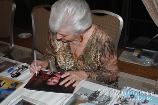 Lee Meriwether autograph