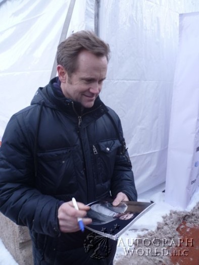 Lee Tergesen autograph