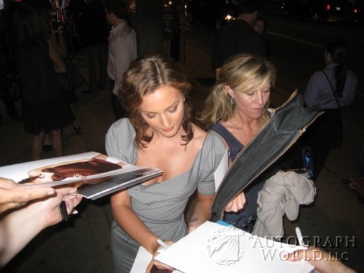 Leighton Meester autograph