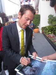 signing photo