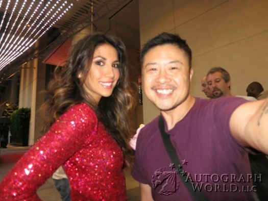 Leilani Dowding autograph