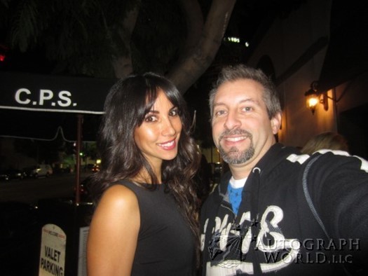 Leilani Dowding autograph