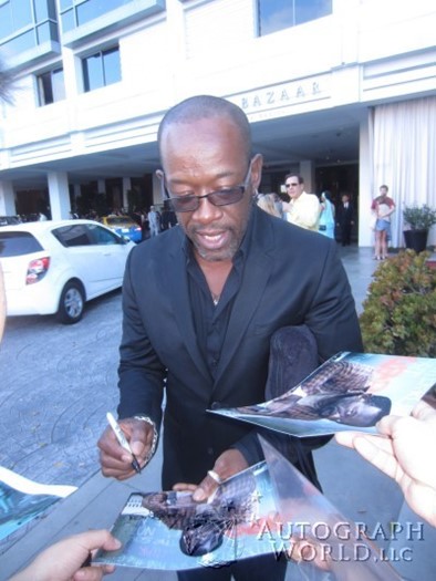 Lennie James autograph