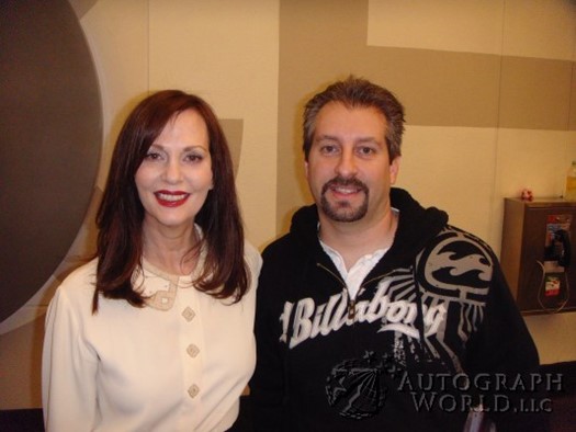 Lesley Ann Warren autograph