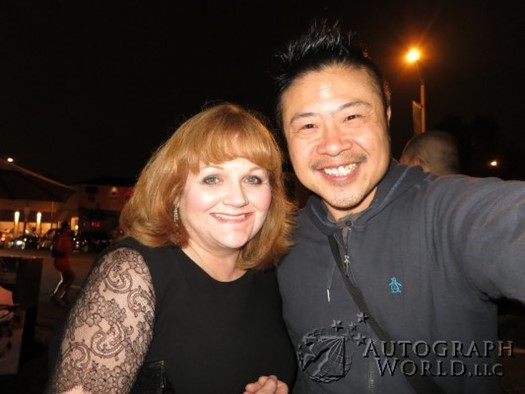 Lesley Nicol autograph