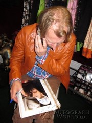 signing photo