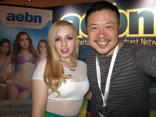 Lexi Belle autograph