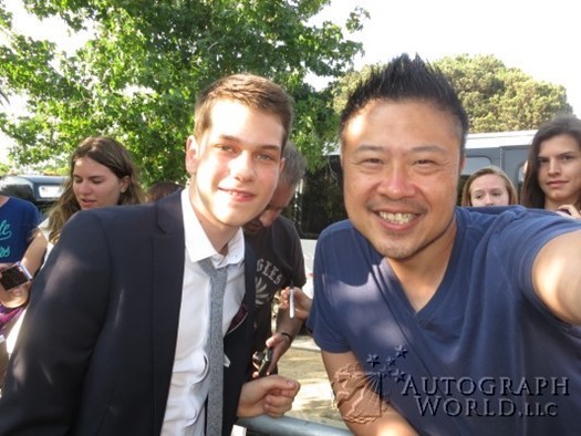 Liam James autograph