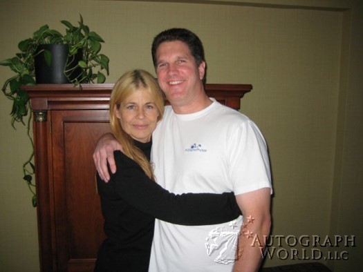 Linda Hamilton autograph