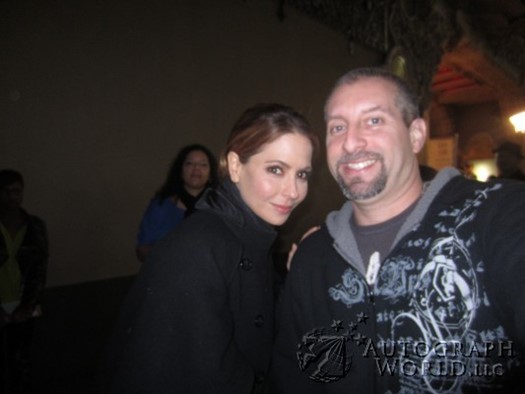 Lisa LoCicero autograph