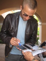 signing photo