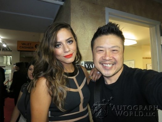 Lorenza Izzo autograph