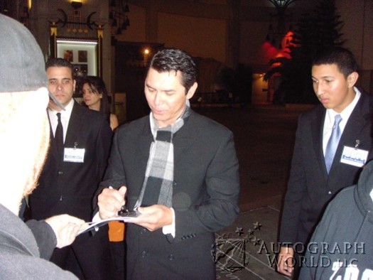 Lou Diamond Phillips autograph