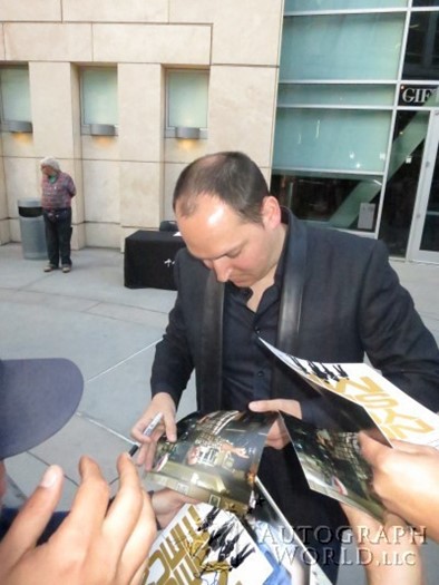 Louis Leterrier autograph