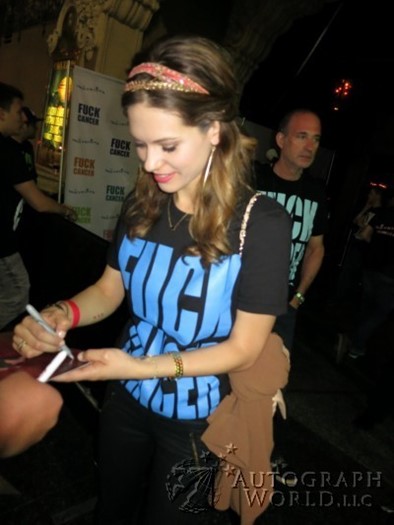 Lyndsy Fonseca autograph