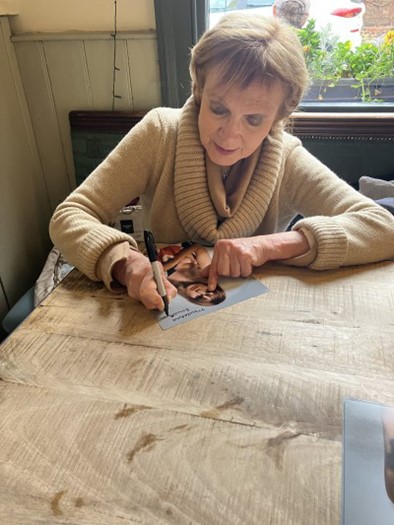 Madeline Smith autograph