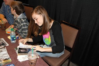Madison Lintz autograph