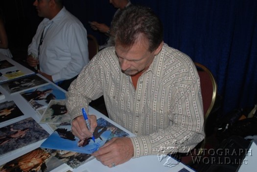 Marc Singer autograph