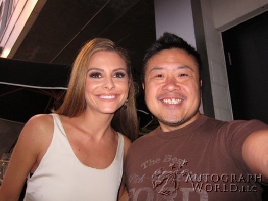 Maria Menounos autograph