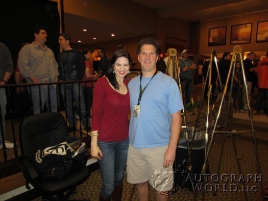 Mariana Klaveno autograph