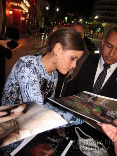 Marielle Jaffe autograph