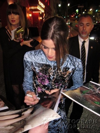 Marielle Jaffe autograph