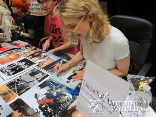 Maryam d'Abo autograph