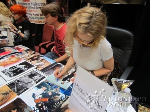 Maryam d'Abo autograph