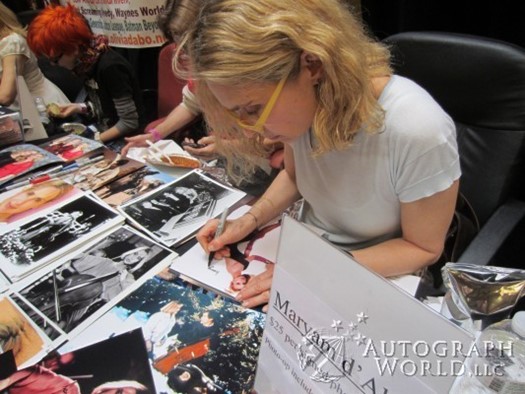 Maryam d'Abo autograph