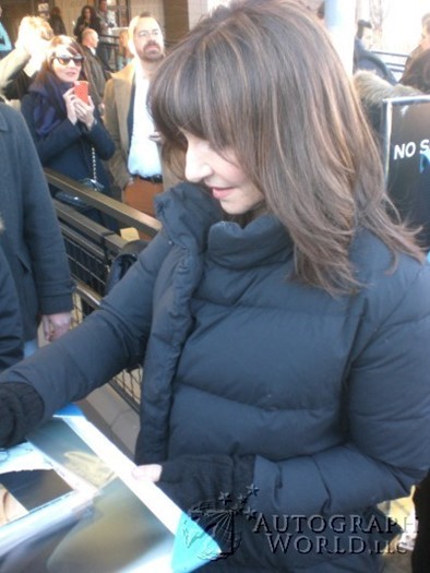 Mary Steenburgen autograph