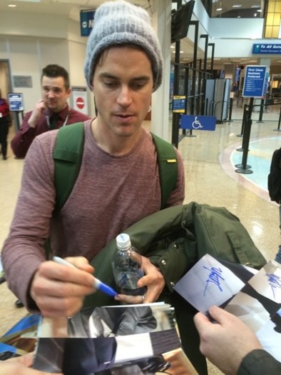 Matthew Bomer autograph