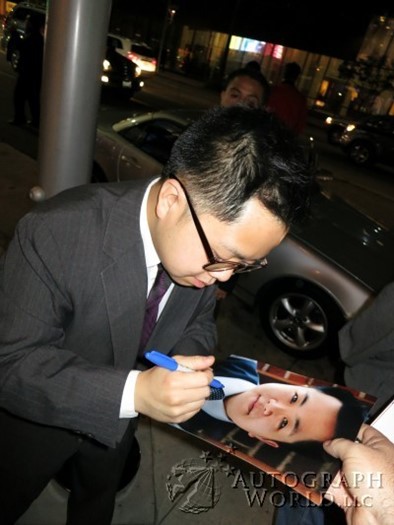 Matthew Moy autograph