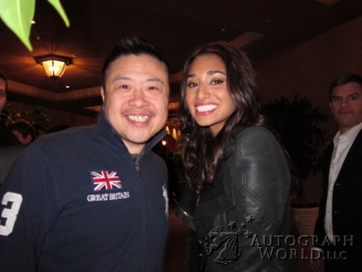 Meaghan Rath autograph