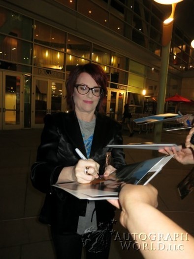 Megan Mullally autograph