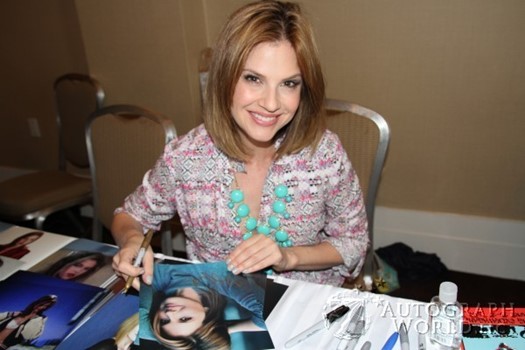 Megan Ward autograph